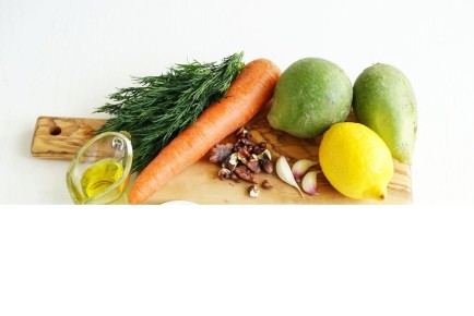 Легкий и полезный салат из зелёной редьки