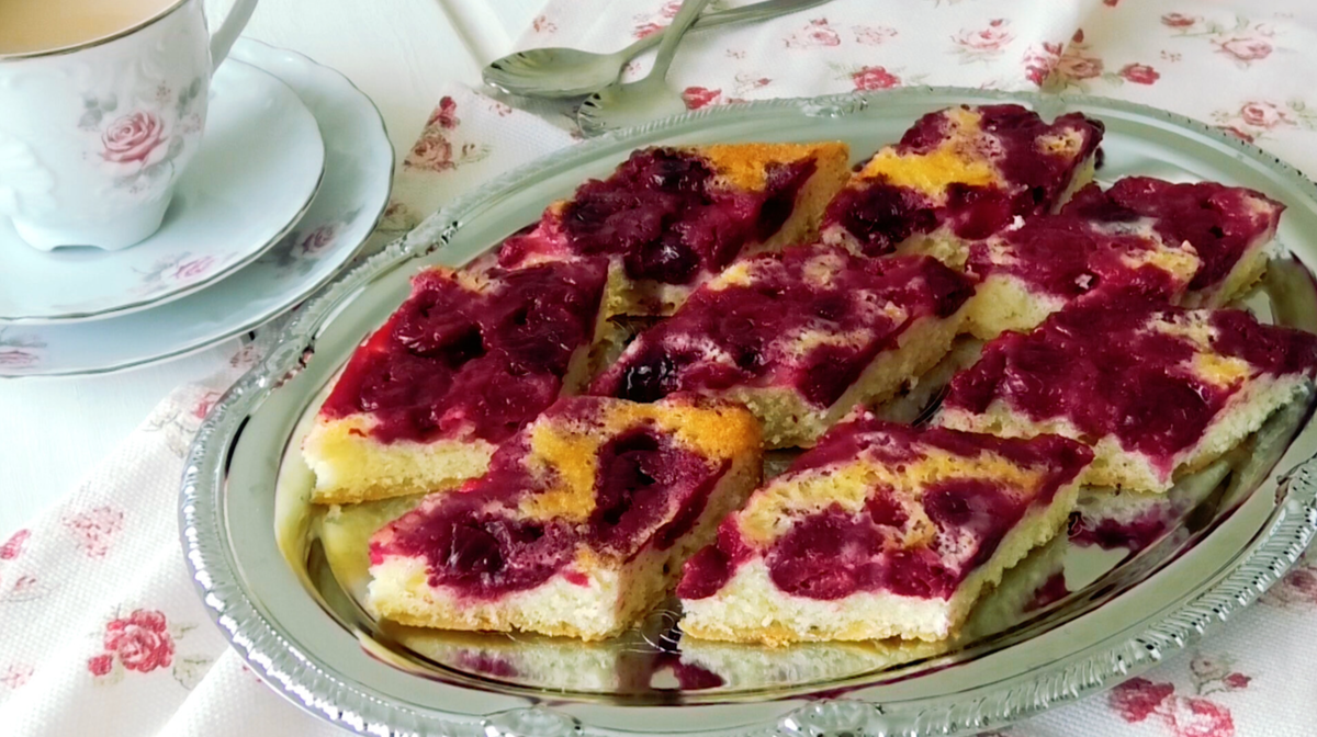 Необыкновенно вкусный вишнёвый пирог за 30 минут