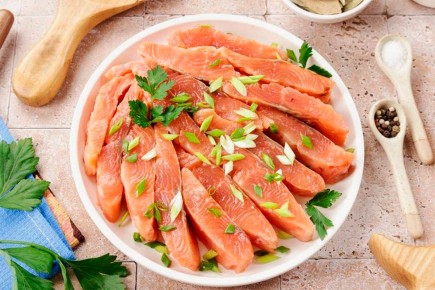 Как легко приготовить домашнюю малосольную горбушу: вкус, который превзойдет магазинный