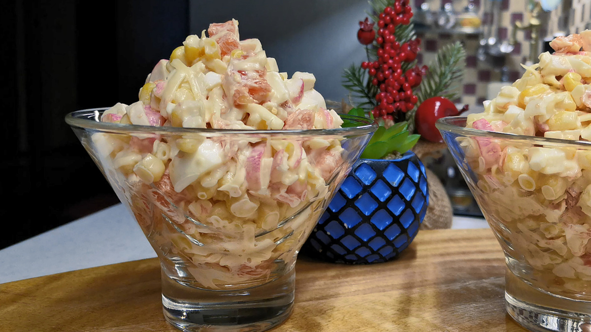 Гостей на Новый год удивите простым, но шикарным салатом, готовящимся за считанные минуты