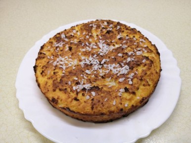 Нежная запеканка с кокосом: всего 165 калорий на порцию