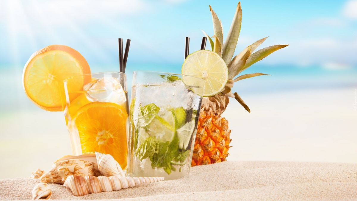 Летние секреты: как правильно питаться и пить в жару для отличного самочувствия