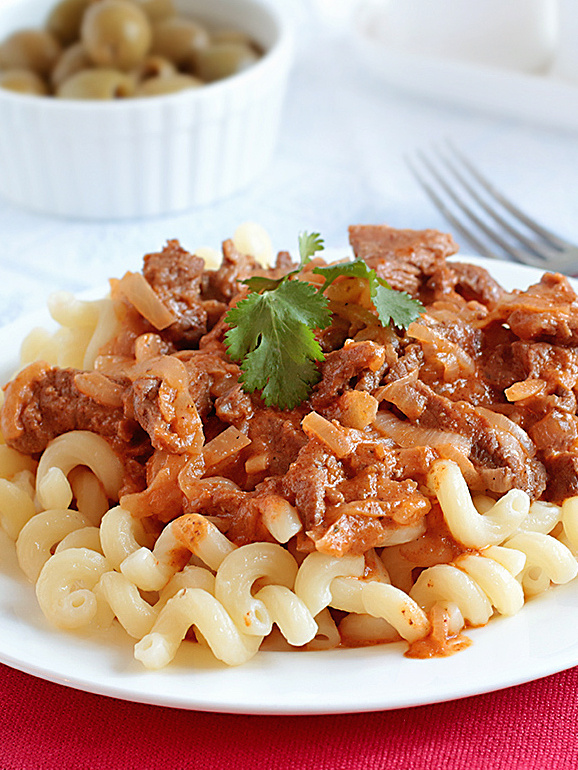 Говядина с подливкой: идеальное блюдо на каждый день