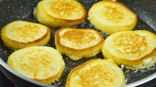 Пышные оладьи на манке: легко и быстро для всей семьи