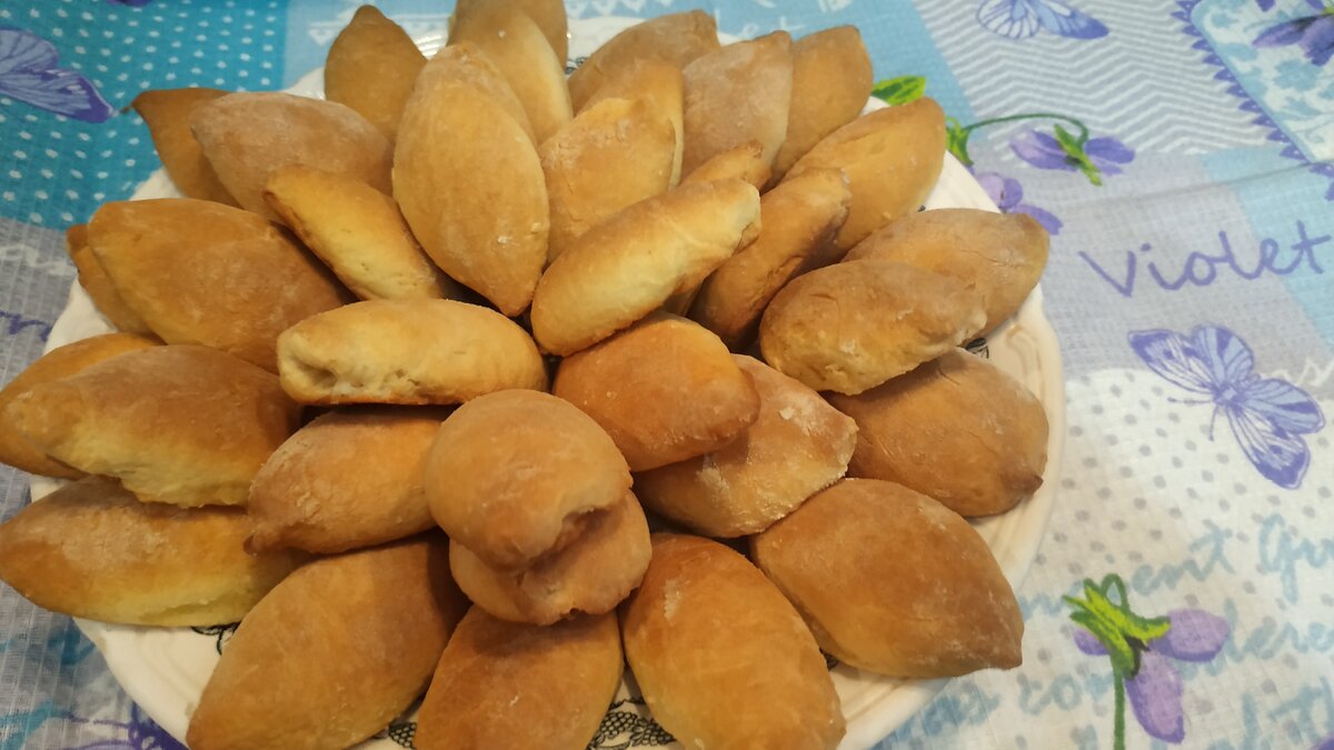 Мини-пирожки на два укуса: традиции, которые радуют