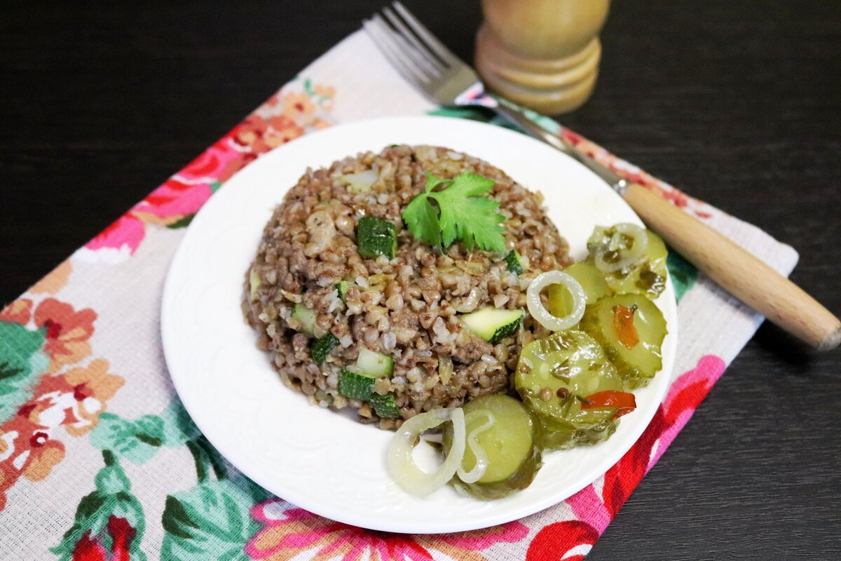 Гречка с фаршем и кабачком: простой и вкусный рецепт для всей семьи