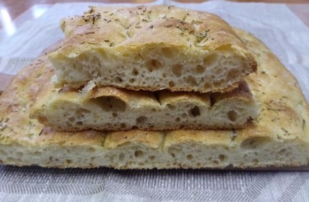 Как легко приготовить фокаччу: секреты вкусного итальянского хлеба