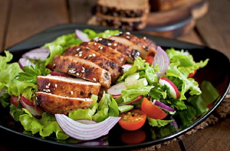 Узнайте секреты приготовления сочной куриной грудки