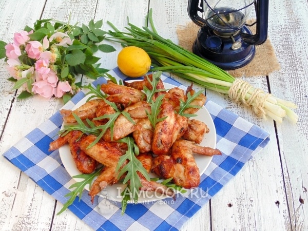 Летний мангал: простые рецепты сочных крылышек для идеального вечера