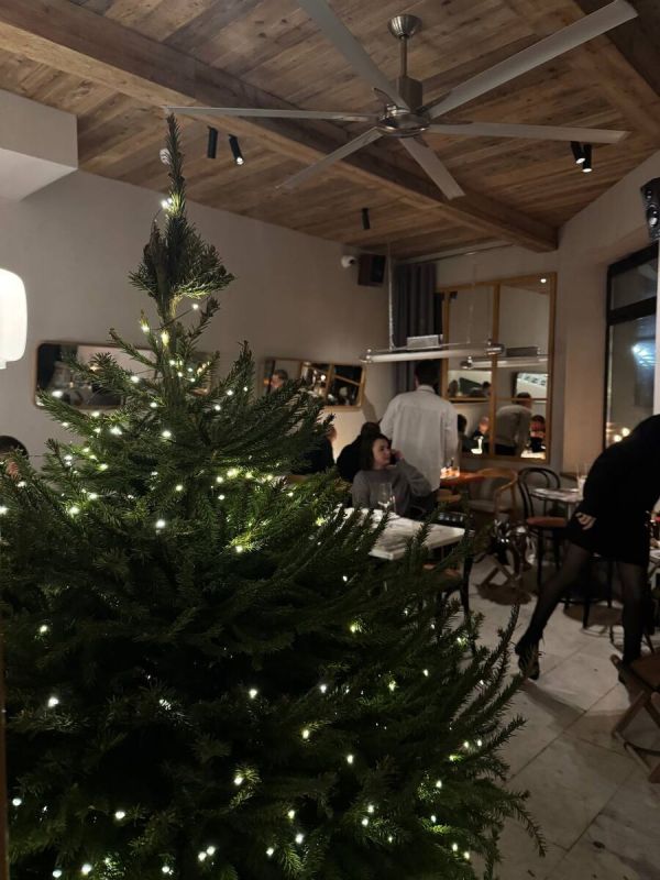 ��� �������� ��������� ����� � ��������: Centrale Bistro ���� ���