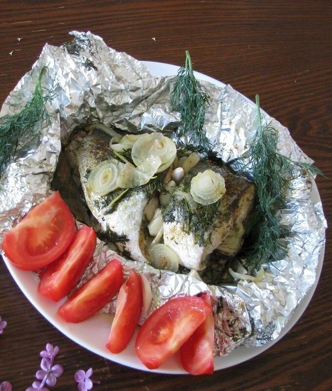 Вкусный тунец с луком в мультиварке: легкий рецепт для гурманов