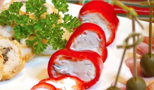 Вкусные фаршированные перцы на праздничный стол: простой и оригинальный рецепт
