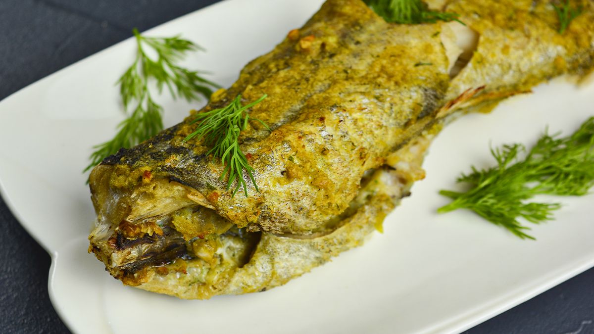 Как приготовить минтай в духовке: простые шаги к вкусному ужину