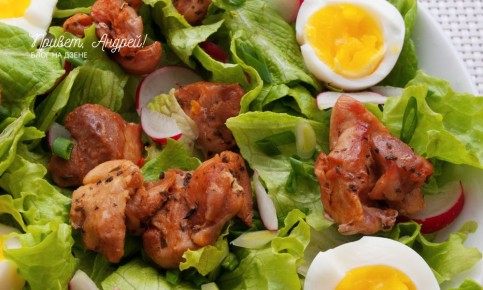 Весенний салат с курицей: легкость и свежесть на праздничном столе