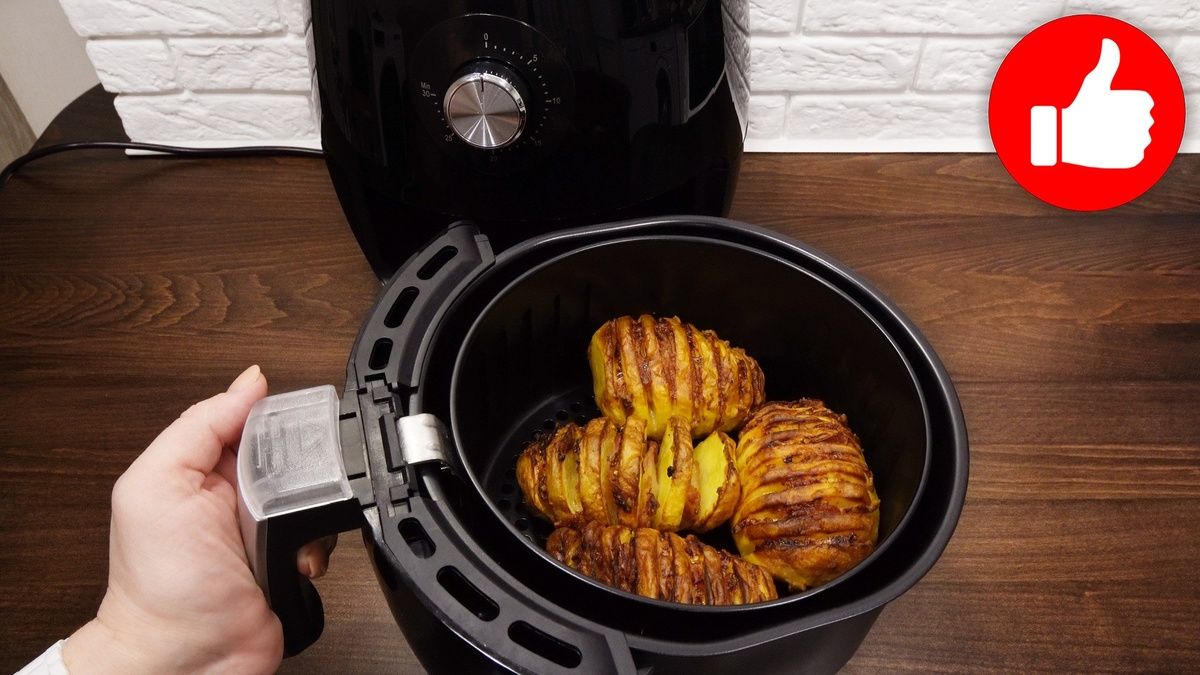 Незабываемая картошка-гармошка: простой рецепт в аэрогриле