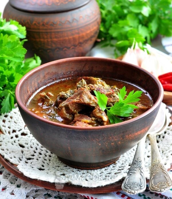 Грузинская кухня: покоряющие сердца чакапули и сациви