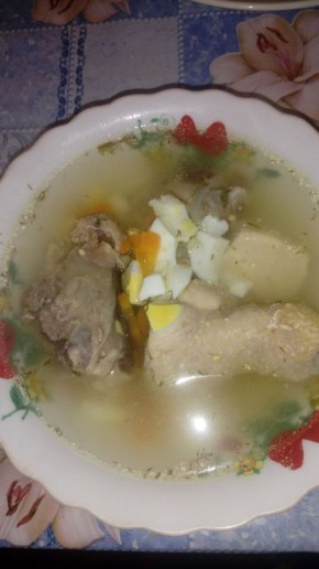 Ностальгия в тарелке: рецепт куриного супа от бабушки