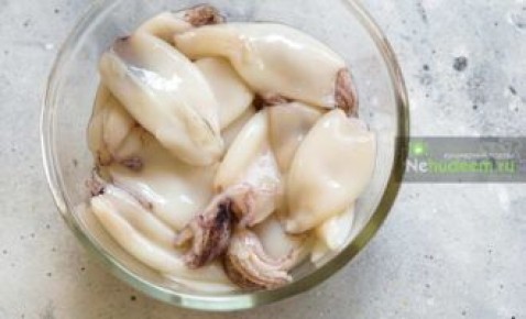 Соте из кальмаров с болгарским перцем