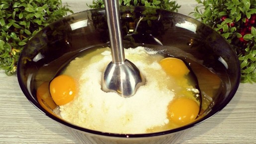 Легкий пирог на сковороде: просто и быстро