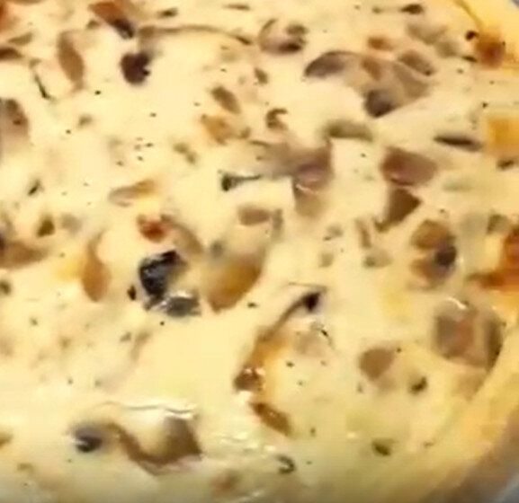 Вкусный картофельный киш с грибами для вечеринок