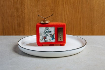 Зимняя сказка в каждом кусочке: новогодние десерты от Lila Pastry