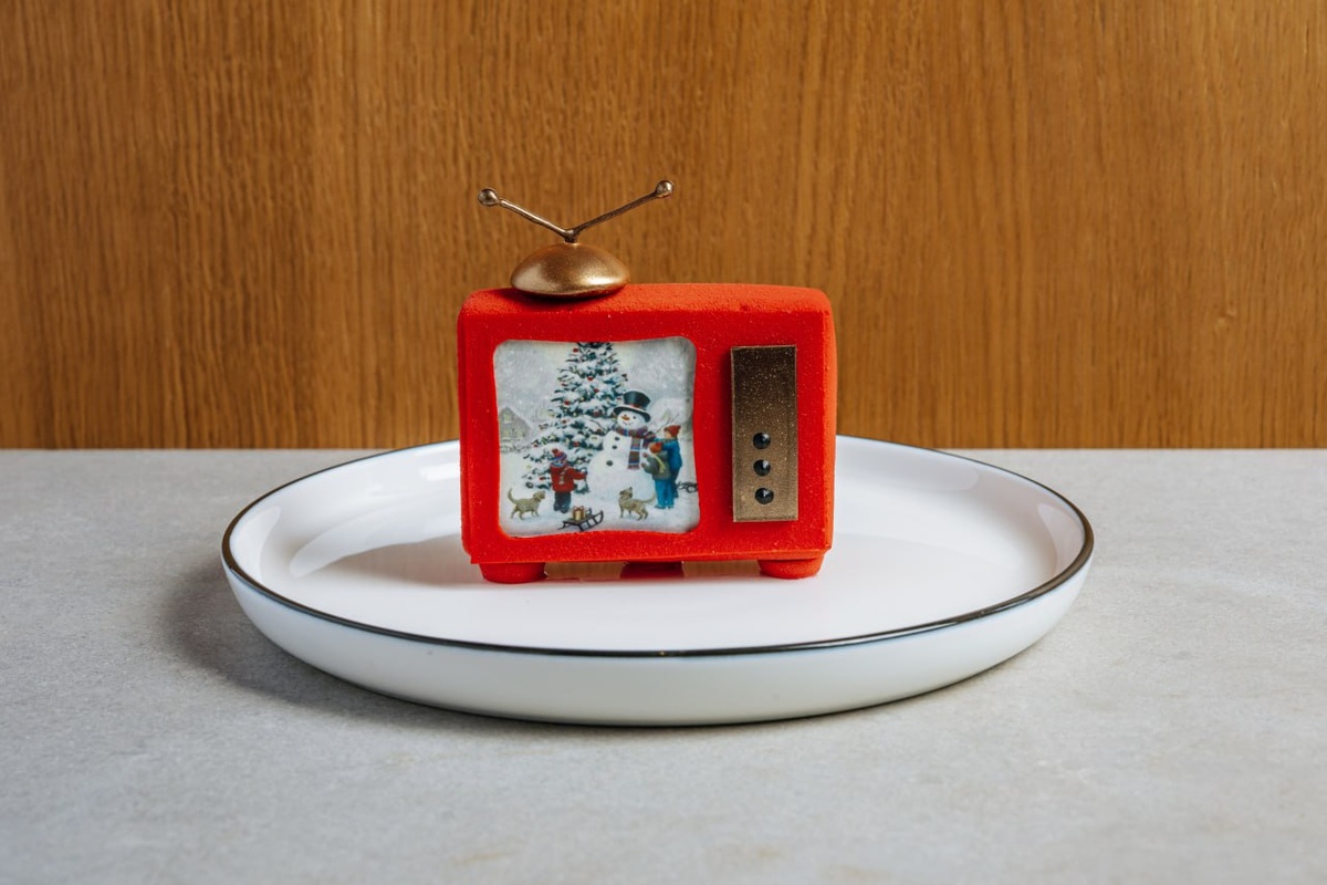 Зимняя сказка в каждом кусочке: новогодние десерты от Lila Pastry