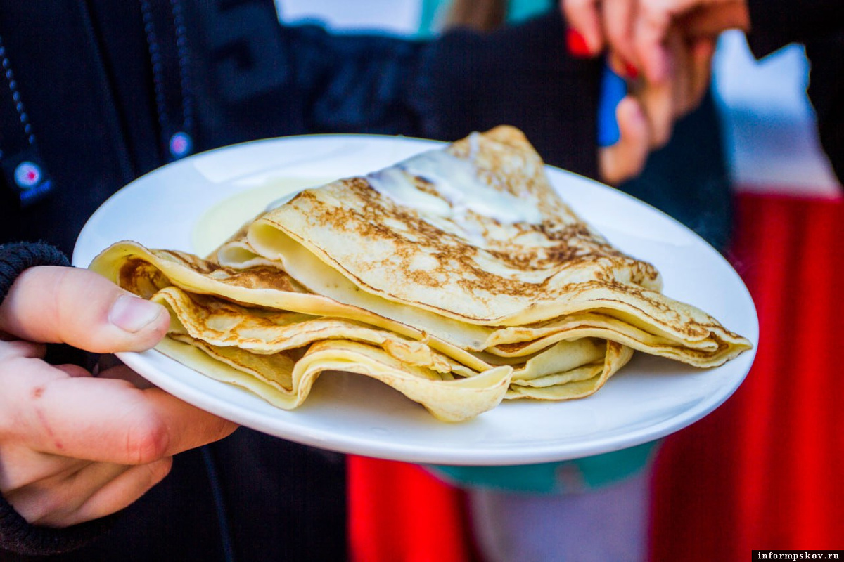 Полезные блины: советы от диетолога для здорового угощения