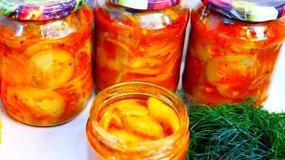 Летний салат из кабачков на зиму: простой рецепт, который удивит