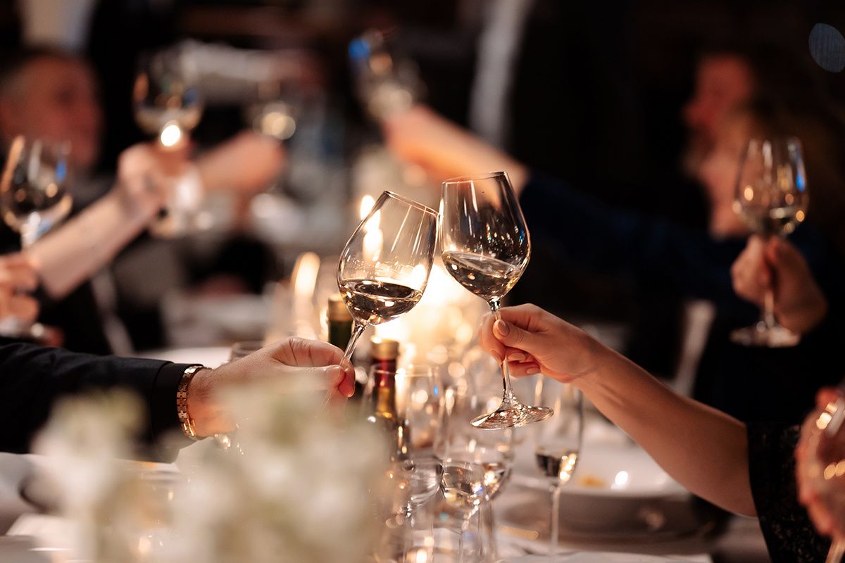 Как пробковый сбор меняет правила игры в ресторанах