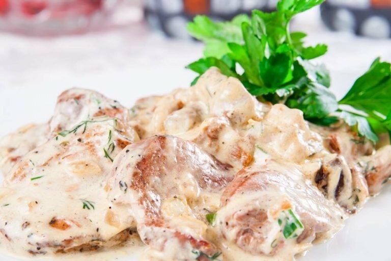 Как приготовить буженину из свинины в винном маринаде: рецепт с секретами