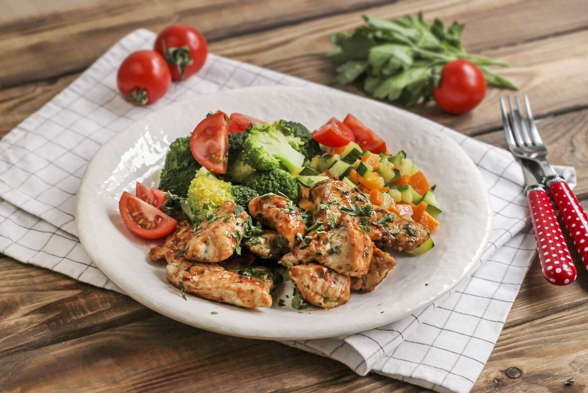 Индейка на гриле: вкусно и полезно с ароматным овощным рагу