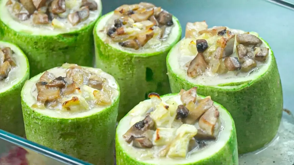 Кабачки с грибами в сметанном соусе: изысканное угощение для любого стола