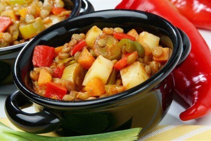 Согревающее овощное рагу с курицей для всей семьи