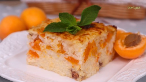 Летний завтрак: как приготовить нежную рисовую запеканку для всей семьи