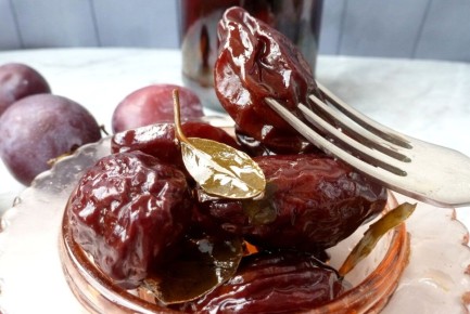 Изысканные маринованные сливы: закуска для настоящих гурманов